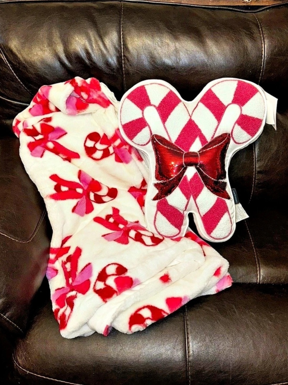 Faux turn Christmas candy cane bow throw blanket and candy cane pillow
Both new